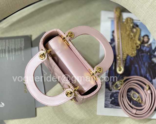 3L My ABC Pearlescent leather 0505 17 3L My ABC Pearlescent leather 0505 17