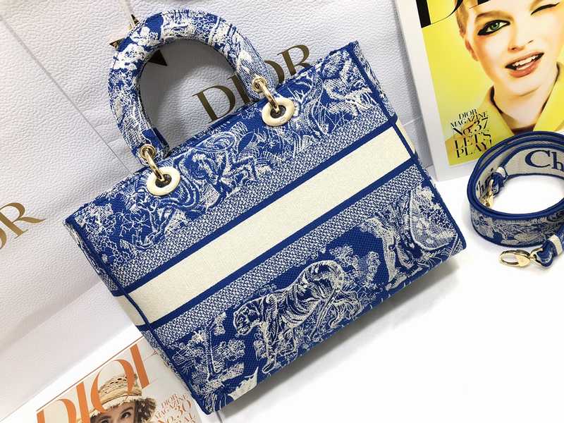 M0566 D-Lite 32 M0566 D-Lite 32