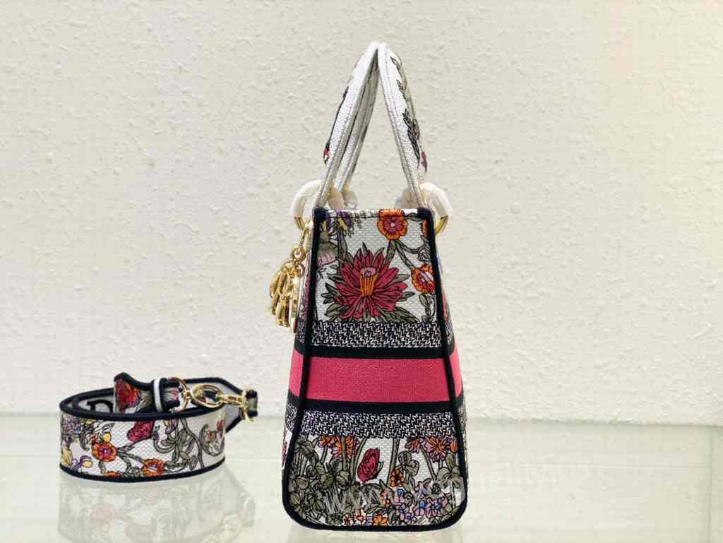 5L 6605 24 Embroidery 5L 6605 24 Embroidery
