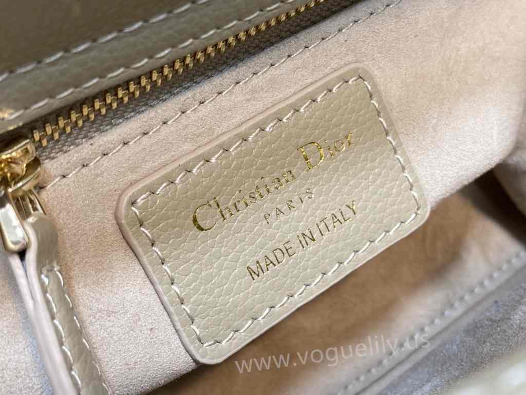 3L 6603 17 Caviar 3L 6603 17 Caviar