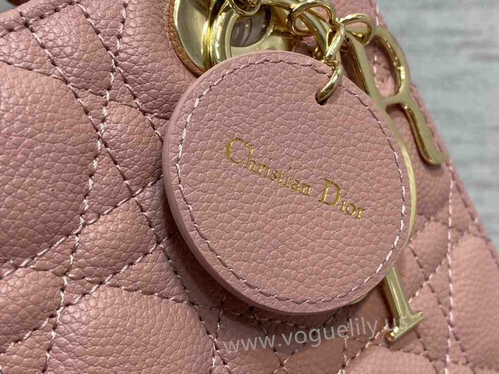 4L 6604 20 Caviar 4L 6604 20 Caviar