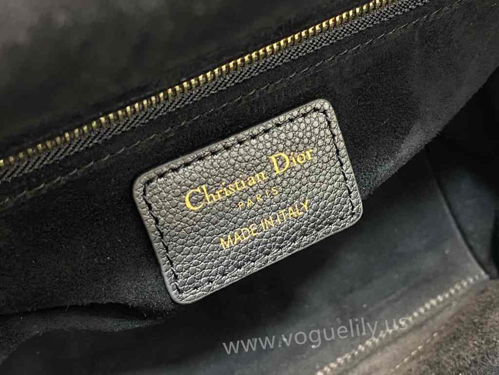 5L 6605 24 Caviar 5L 6605 24 Caviar