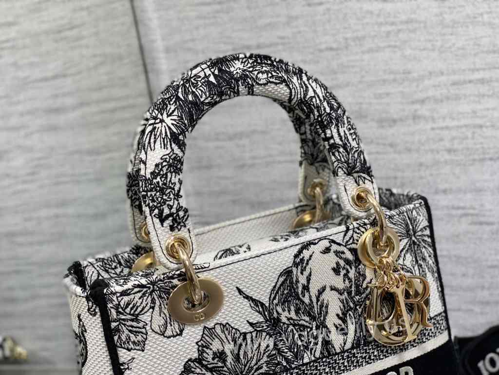 5L 6605 24 Embroidery 5L 6605 24 Embroidery