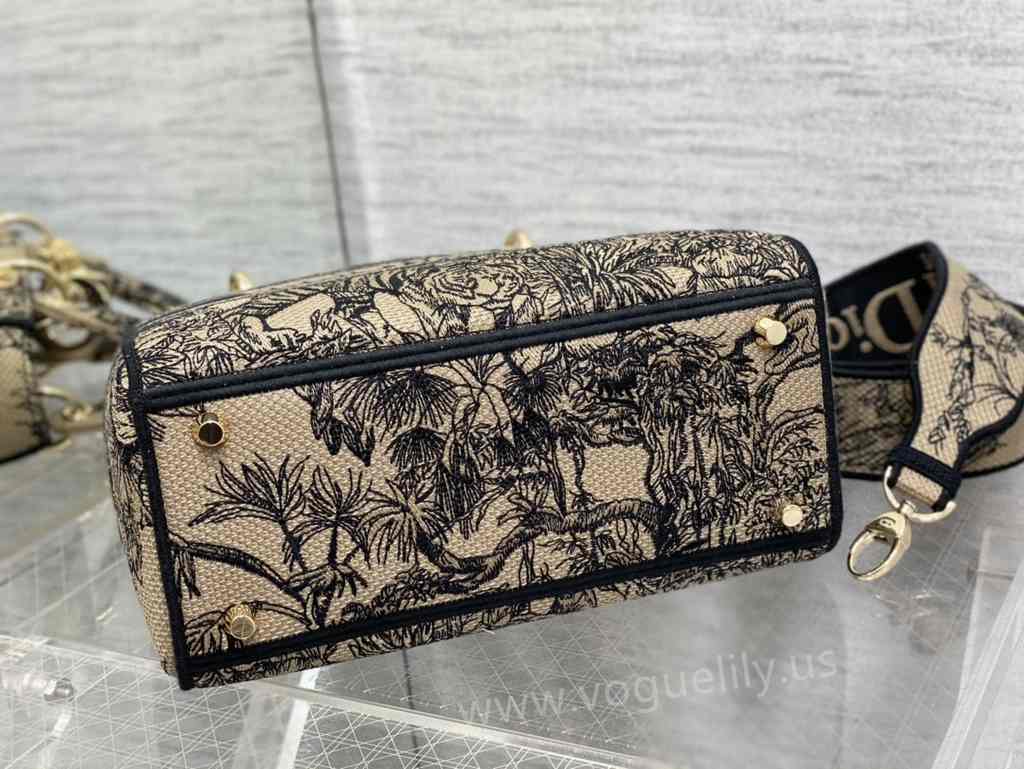 5L 6605 24 Embroidery 5L 6605 24 Embroidery