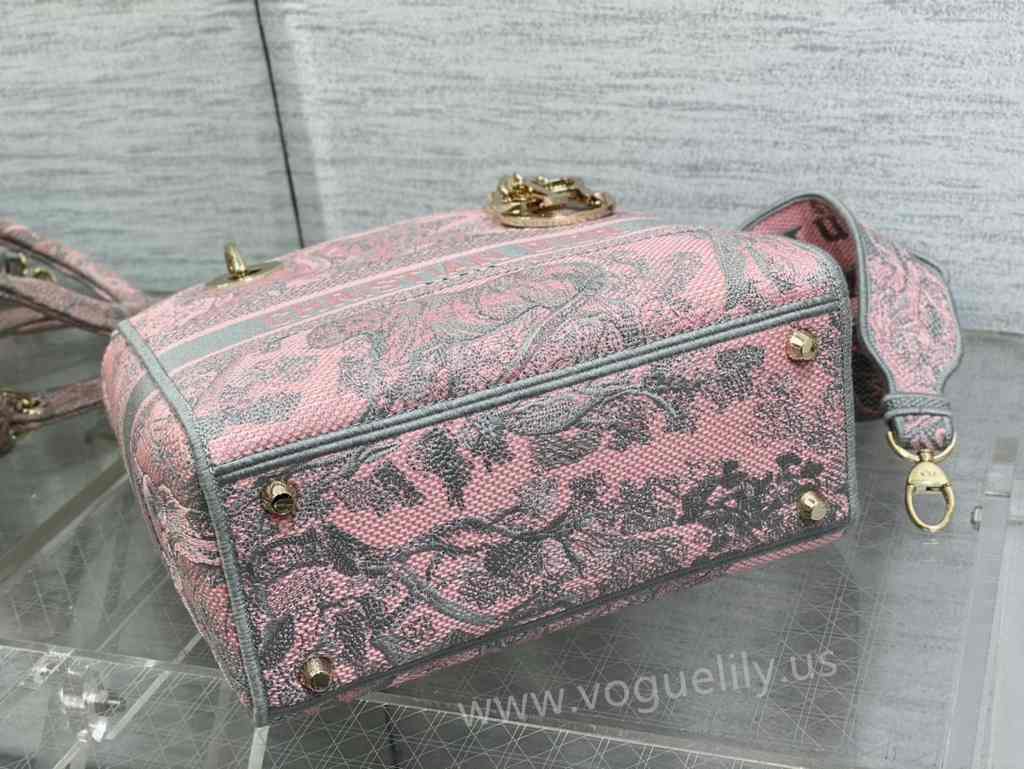 5L 6605 24 Embroidery 5L 6605 24 Embroidery
