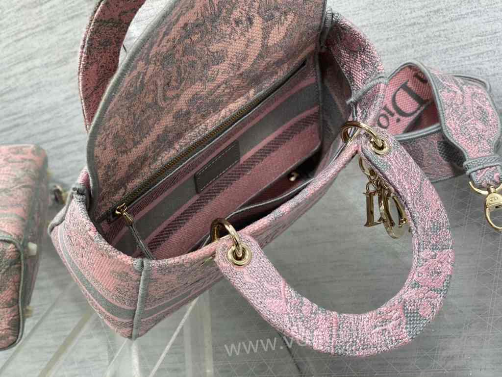 5L 6605 24 Embroidery 5L 6605 24 Embroidery