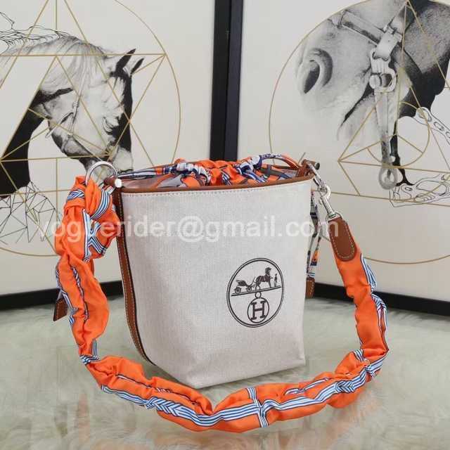 Bucket Bag 22 Bucket Bag 22