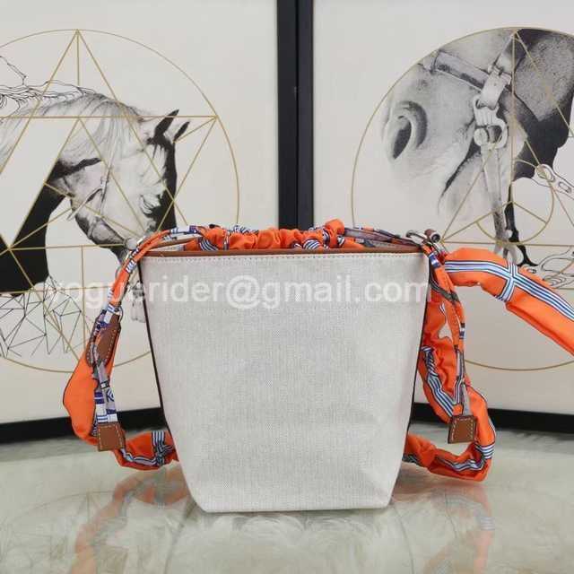 Bucket Bag 22 Bucket Bag 22