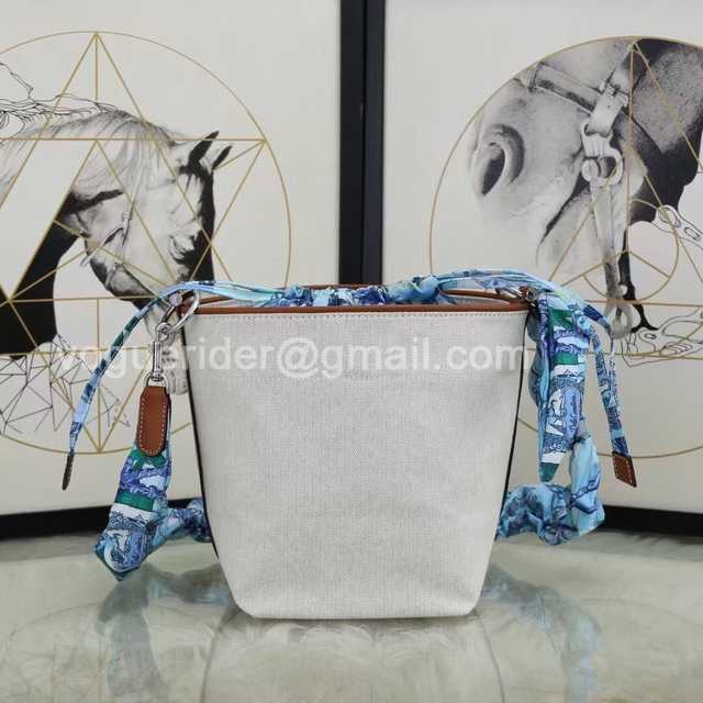 Bucket Bag 22 Bucket Bag 22