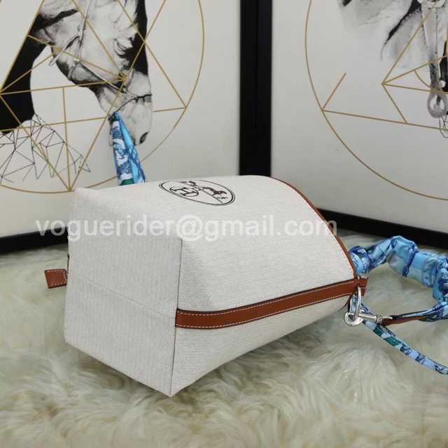 Bucket Bag 22 Bucket Bag 22