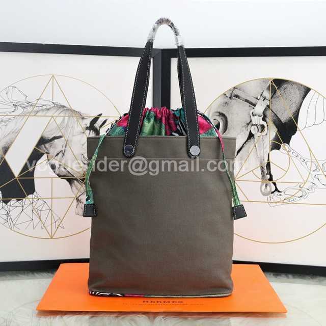 Bucket Bag 29 Bucket Bag 29