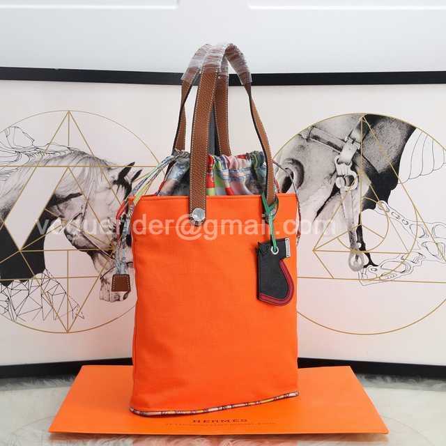 Bucket Bag 29 Bucket Bag 29