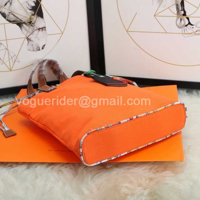 Bucket Bag 29 Bucket Bag 29