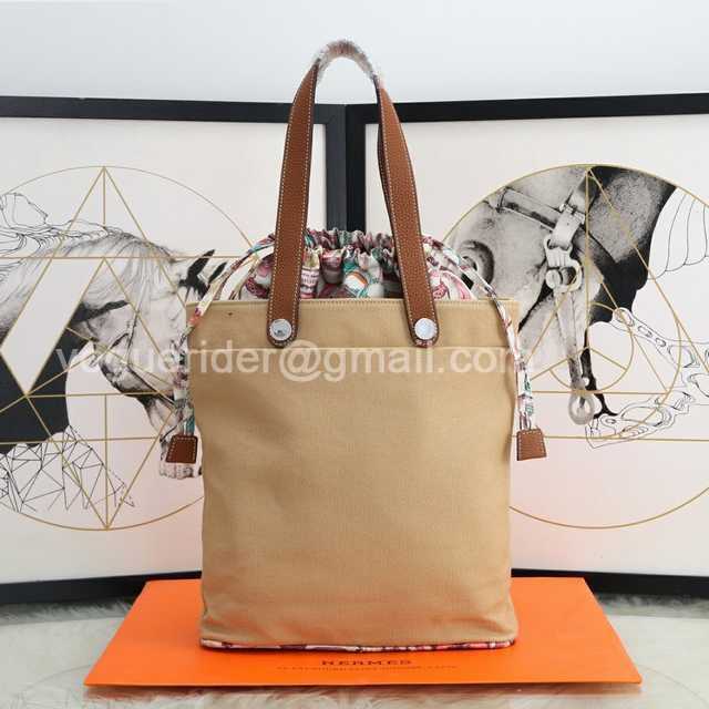 Bucket Bag 29 Bucket Bag 29