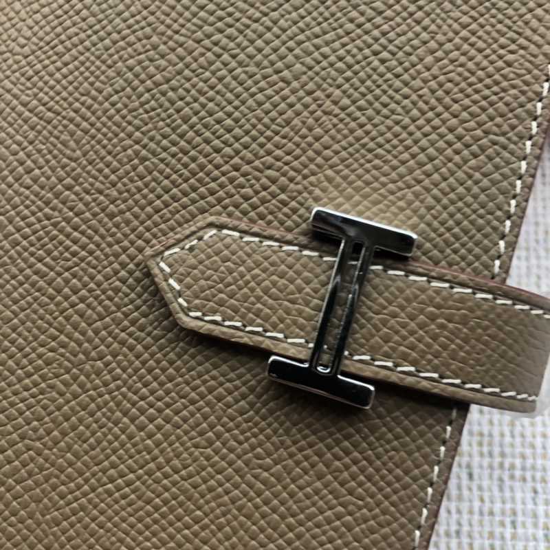 Bearn H Epsom Wallet 17 Bearn H Epsom Wallet 17