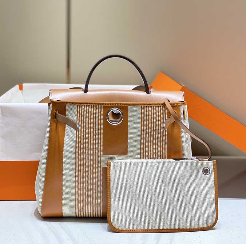 Herbag Zip 31 Interior Stitches Herbag Zip 31 Interior Stitches