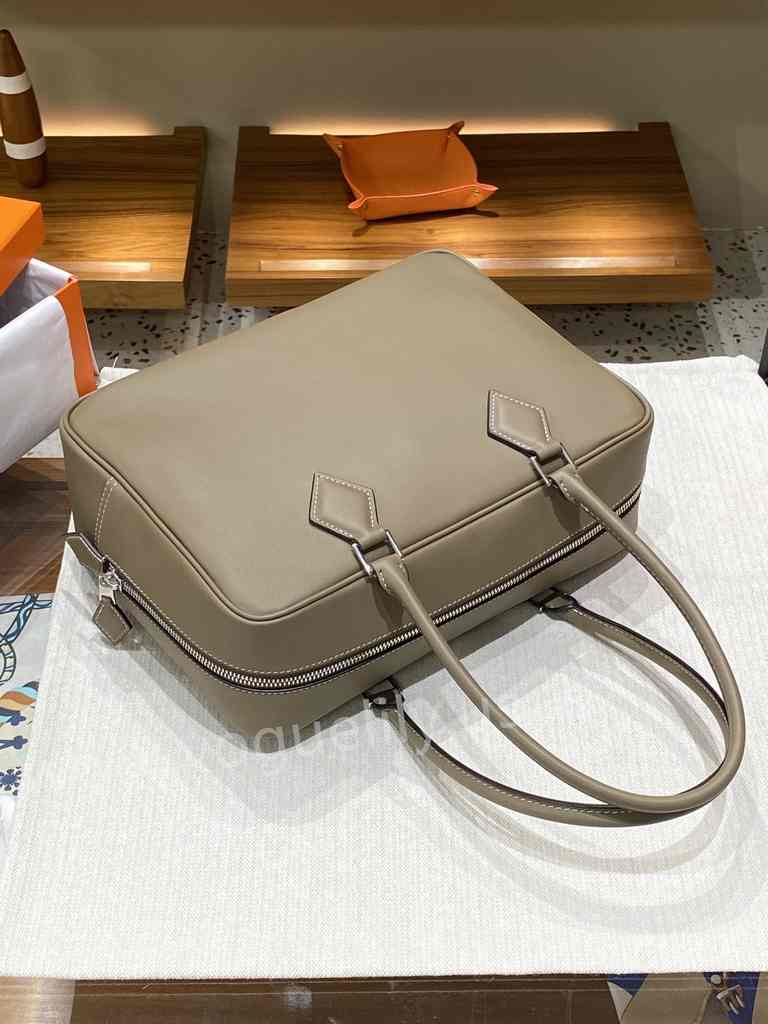 Plume Swift 28 Plume Swift 28