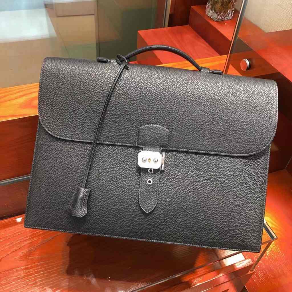 Sac a Depeches Togo 38 code:Noir 89