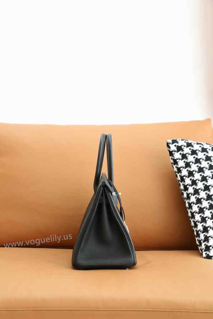 Togo 30 code:noir 89 Togo 30 code:noir 89