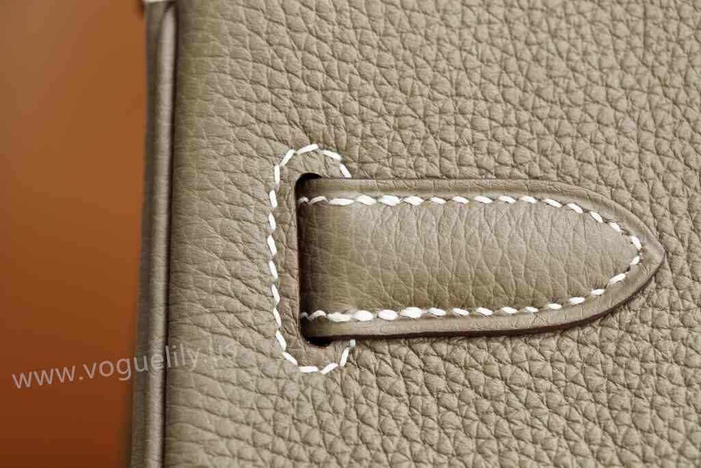 Togo 30 code:etoupe 18 Togo 30 code:etoupe 18