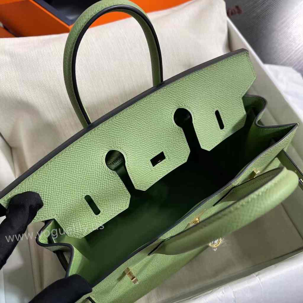 Epsom 25 sellier code:Vert Criquet 3i Epsom 25 sellier code:Vert Criquet 3i