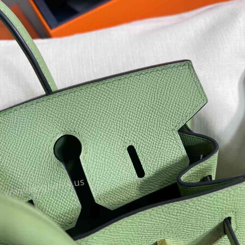 Epsom 25 sellier code:Vert Criquet 3i Epsom 25 sellier code:Vert Criquet 3i
