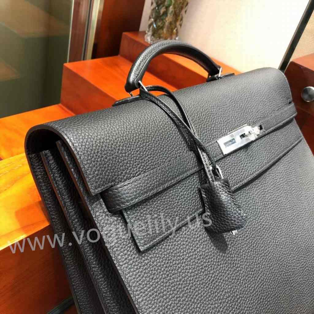 Briefcase Togo 38 code:noir 89 Briefcase Togo 38 code:noir 89