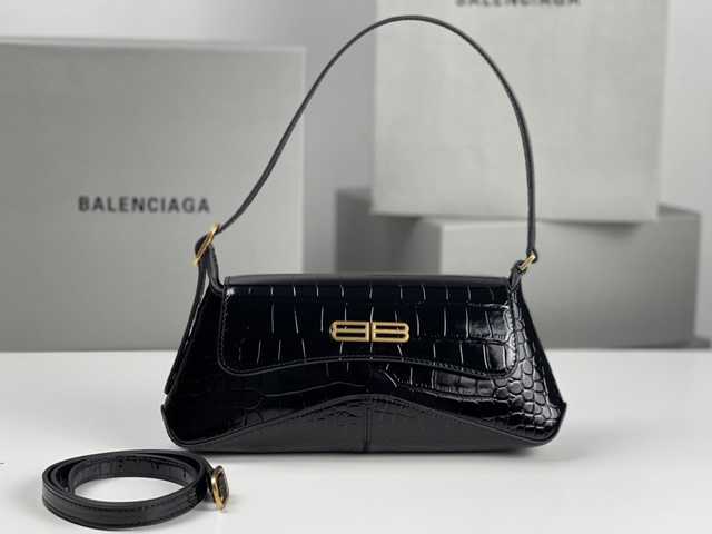 BA705 XX Bag 27