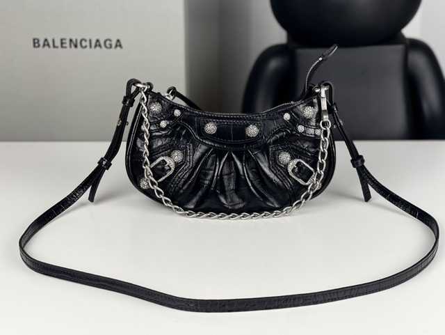 BA702 Le Cagole 21 Rhinestone