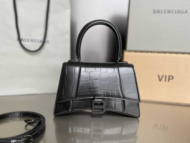 BA127 Hourglass S 23 Alligator texture