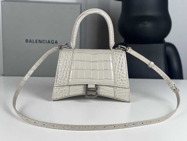 BA127 Hourglass S 23 Alligator texture