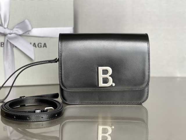 BA217 B Bag 18