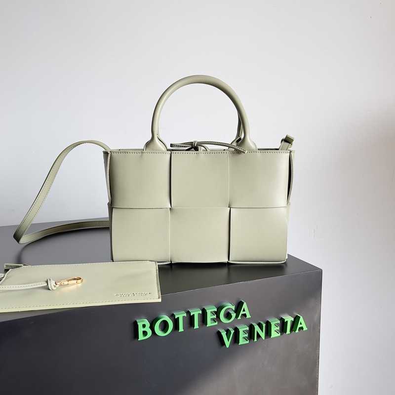 Mini Tote 25 709337