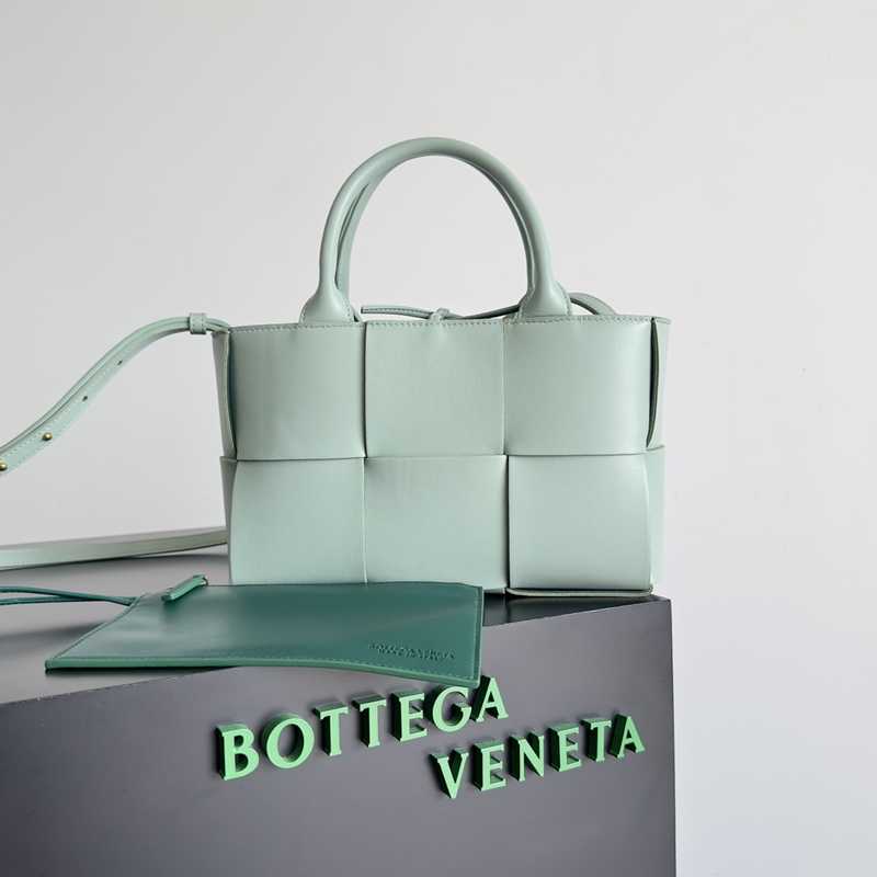 Mini Tote 25 709337