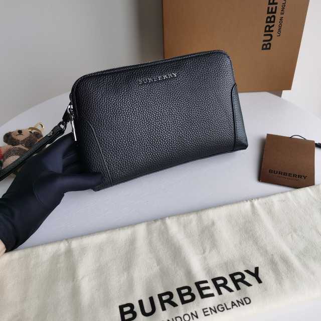 Burberry Clutch 22