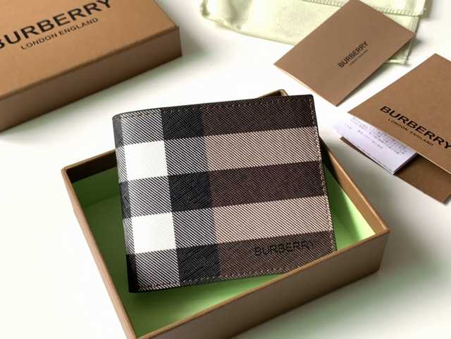 80366661 Burberry Wallet 11