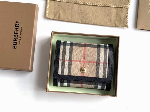 80717351 Burberry Wallet 11