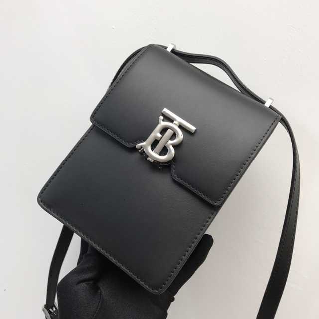 80302211 Burberry Robin 19