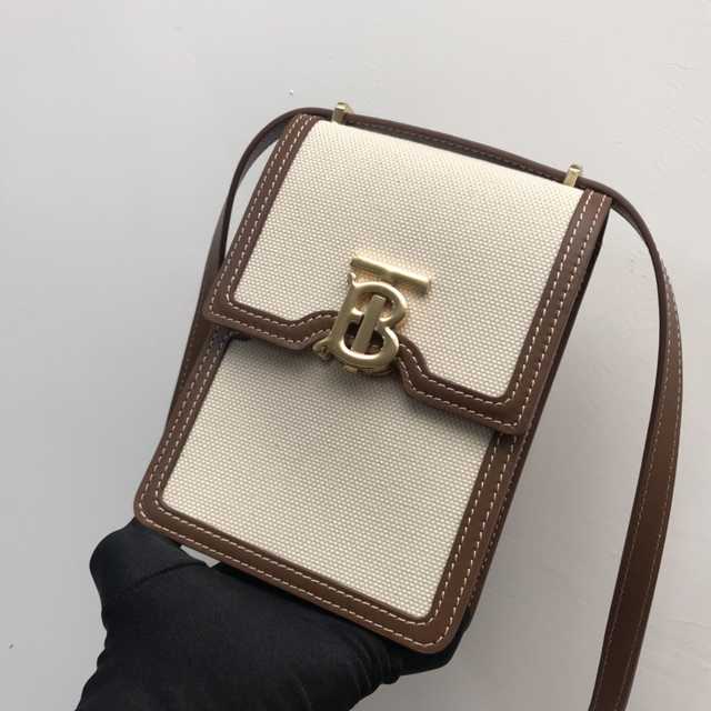 80316491 Burberry Robin 19