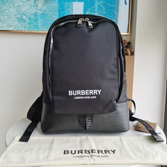 80472921 Burberry 45