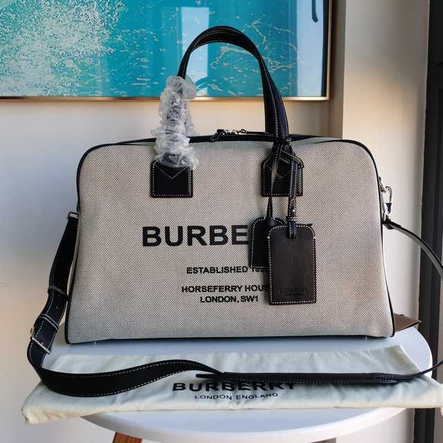 80387651 Burberry 49