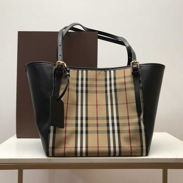6788 Burberry 28