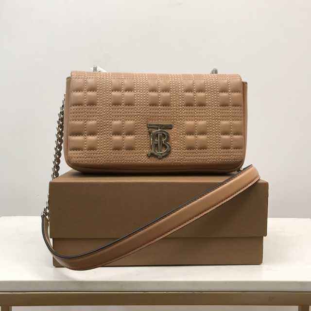 80214921 Burberry Lola 23