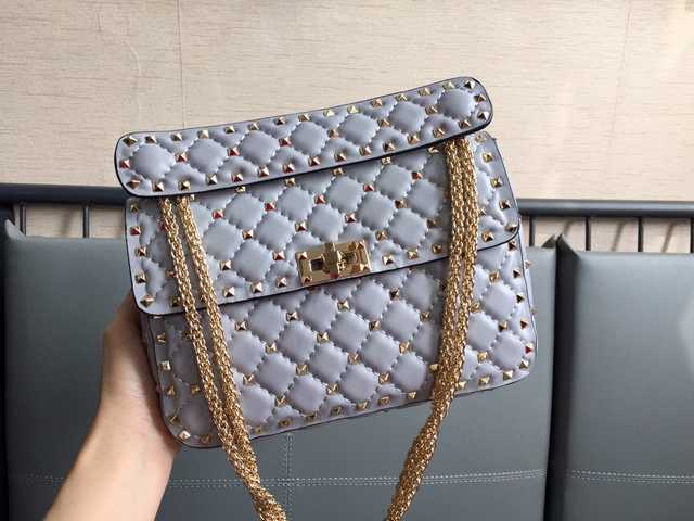 0123m valentino 24