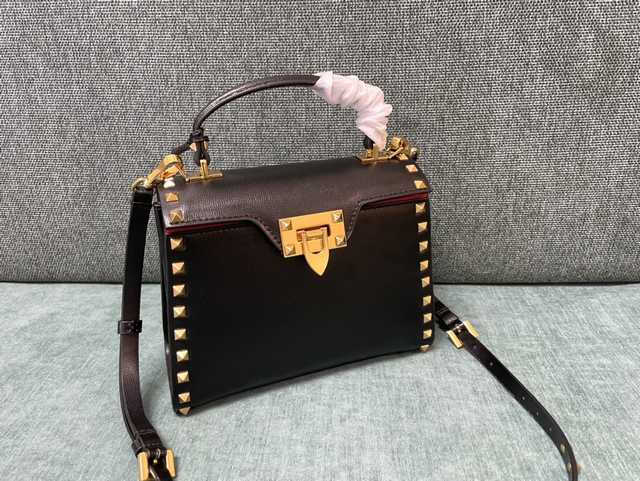0488 valentino 22