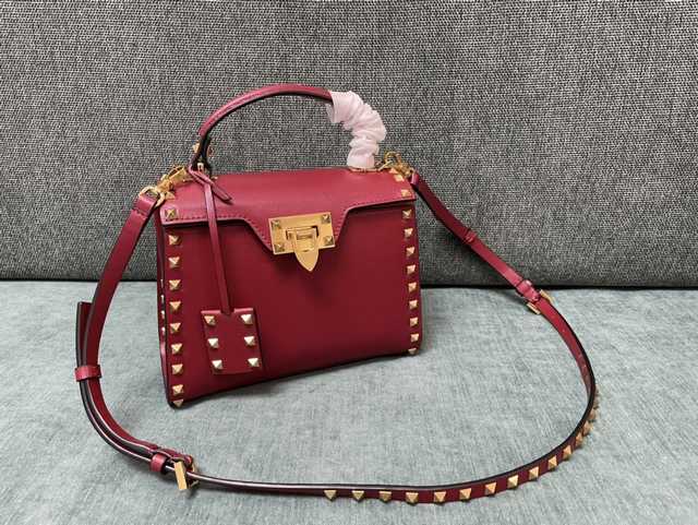 0488 valentino 22