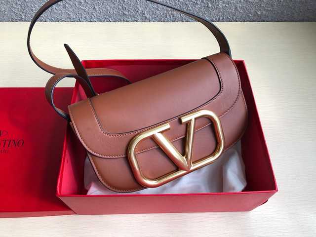 Garavani Maxi 1011L 26 flash