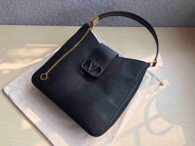 0802L valentino 31