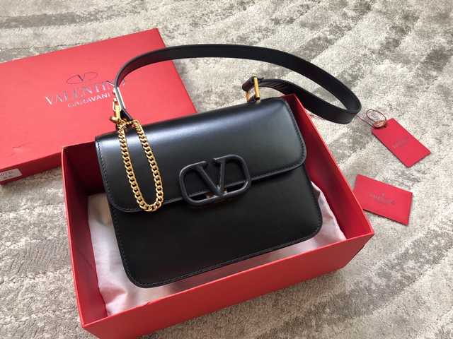 0074L valentino 22 matte