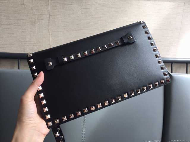 Rockstud Clutch 1318 28